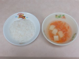 離乳食 おかゆ 野菜スープ