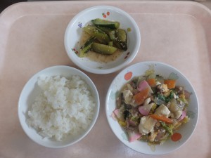 幼児食 ご飯 豆腐の中華煮 きゅうりの中華風