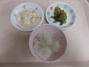 離乳食 ご飯 鯛の煮付け 小松菜としらすの 和え物