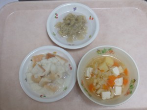 離乳食1 ぱんがゆ 野菜スープ 煮バナナ