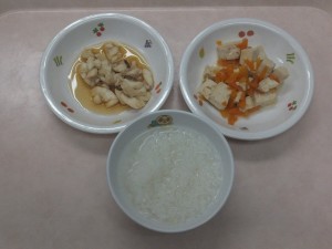 離乳食 軟飯 豆腐と野菜の炊き合せ 煮魚