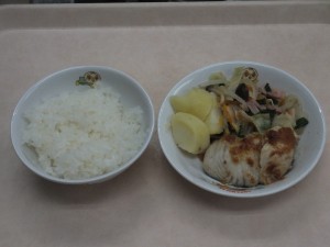 幼児食 ご飯 魚の味噌マヨネーズ焼き 野菜ソテー 粉吹芋