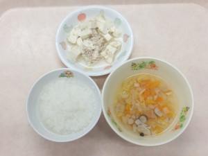 離乳食 軟飯 野菜スープ 豆腐のそぼろ煮