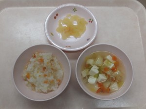 離乳食 五目がゆ 野菜スープ 煮りんご