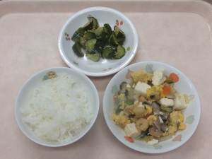 幼児食 ご飯 豆腐の中華煮 中華風きゅうり