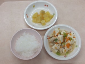 離乳食 なんはん いり豆腐 さつま芋の甘煮