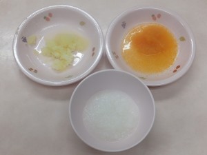 離乳食3 ペースト ご飯 じゃが芋のだし煮 キャベツと人参の出し煮