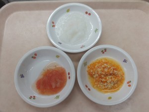 離乳食2 ペースト おかゆ 人参と豆腐のだし煮 キャベツと玉葱のとまと煮