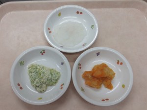 離乳食3 ペースト おかゆ 豆腐とブロッコリー 根菜のだし煮