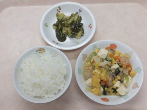 幼児食 ご飯 豆腐の中華煮 中華風きゅうり