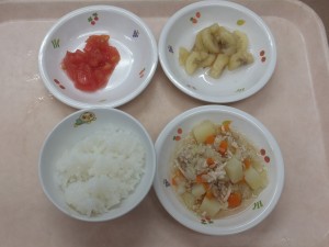 離乳食1 なんはん、5倍がゆ 野菜のそぼろ煮 トマト 煮ばなな