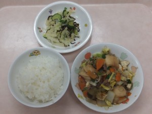 幼児食 ご飯 すき焼き風煮 即席漬け 