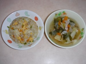 幼児食 チャーハン 野菜スープ