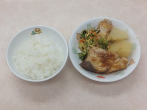 幼児食 ご飯 ぶりと野菜の味噌煮 千草和え