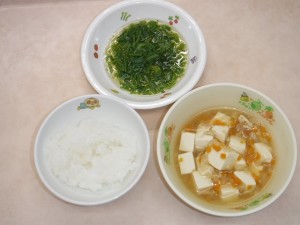 離乳食 なんはん 肉豆腐 ほうれん草の煮浸し