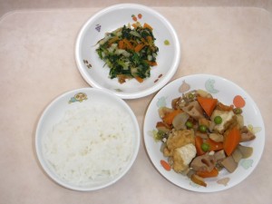 幼児食 ご飯 筑前煮 おひたし