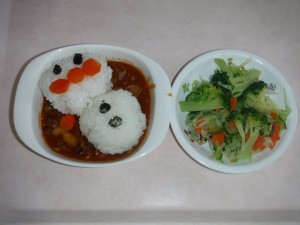 幼児食 アンだるまハヤシライス ドレッシング和え