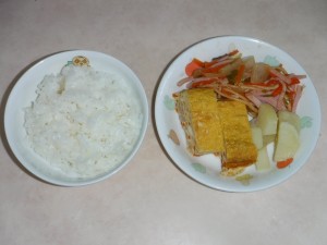 幼児食 ご飯 ツナ入り厚焼き卵 スパゲティソテー 粉吹芋