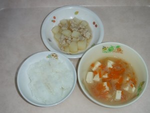 離乳食 なんはん 鶏肉と野菜の煮物 味噌汁