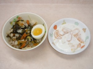 幼児食 徳島ラーメン フルーツヨーグルト