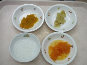 離乳食2 7倍がゆ かぼちゃのマッシュ 人参と玉葱のマッシュ 煮バナナ