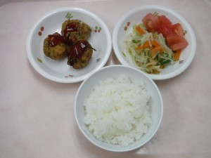 幼児食 ご飯 豆腐のまり揚げ 春雨の酢の物 トマト