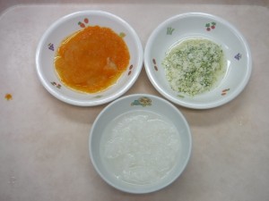 離乳食1 ７倍がゆペースト 豆腐とブロッコリーのマッシュ 人参とキャベツとじゃが芋のマッシュ