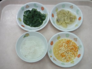 離乳食 ７倍がゆペースト 豆腐と人参のマッシュ ほうれん草と玉葱とじゃが芋のマッシュ