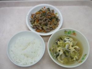 幼児食 ご飯 チンジャオロースー 中華スープ