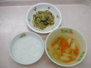 離乳食 ５倍がゆ 野菜スープ ブロッコリーのそぼろ煮