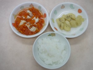 離乳食 5倍がゆ 魚と人参のトマト煮 煮バナナ