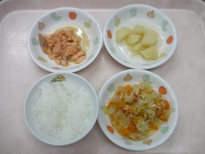 離乳食 5倍がゆ 煮魚 じゃが芋の煮物 野菜のそぼろ煮