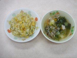 幼児食 ちりめんピラフ レタススープ
