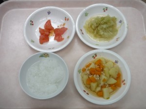 離乳食 5倍がゆ 野菜のそぼろ煮 キャベツのくたくた煮 トマト