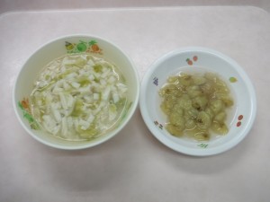 離乳食 キャベツとミンチのうどん 煮バナナ
