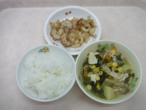 幼児食 ご飯 どさんこ汁 竹輪の照り煮