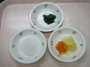 離乳食1 おかゆペースト じゃが芋と人参のマッシュ ほうれん草と白菜のマッシュ