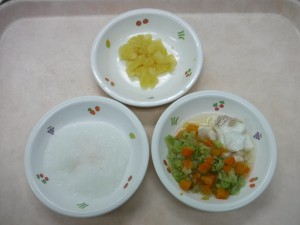離乳食 つぶしがゆ 煮魚 野菜の炊き合せ さつま芋の甘煮