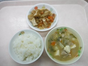 幼児食 ご飯 味噌汁 根菜煮