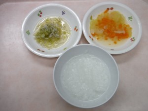 離乳食 つぶしがゆ キャベツとシラス煮 野菜煮
