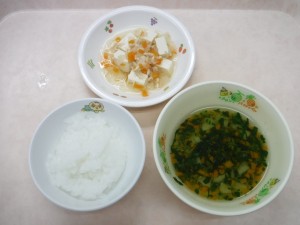 離乳食 つぶしがゆ 豆腐のそぼろ煮 野菜スープ