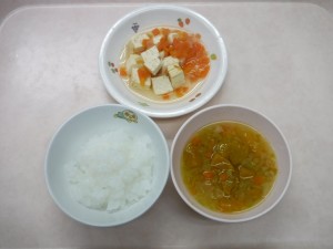 離乳食 つぶしがゆ 南瓜スープ 豆腐と人参のトマト煮