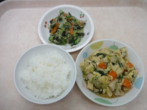 幼児食 ご飯 糖や豆腐の卵とじ 酢の物