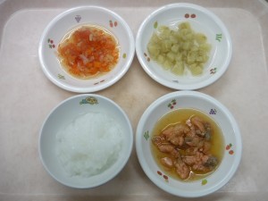 離乳食 つぶしがゆ 煮魚 野菜のトマト煮 煮バナナ