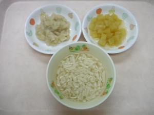 離乳食 うどん さつま芋のうま煮 煮バナナ