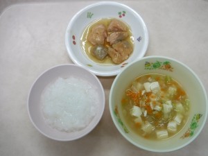 離乳食 つぶしがゆ 煮魚 味噌汁