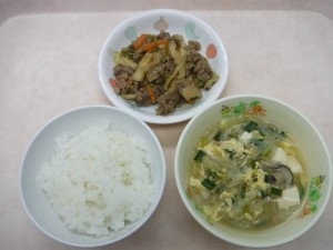 幼児食 ご飯 チンジャオロースー 中華スープ