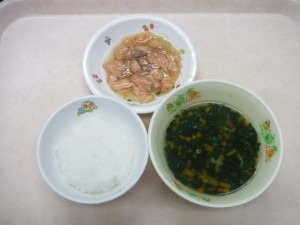 離乳食1 ５倍がゆ なんはん 煮魚 ほうれん草と人参のスープ
