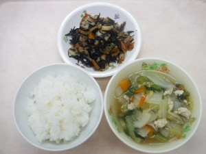 幼児食 ご飯 冬野菜のポカポカスープ ひじきの炒め煮