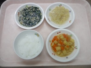 離乳食1 なんはん 野菜煮 ほうれん草のそぼろ煮 煮バナナ